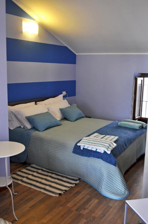 Di-Vinodormire La Morra Zimmer foto